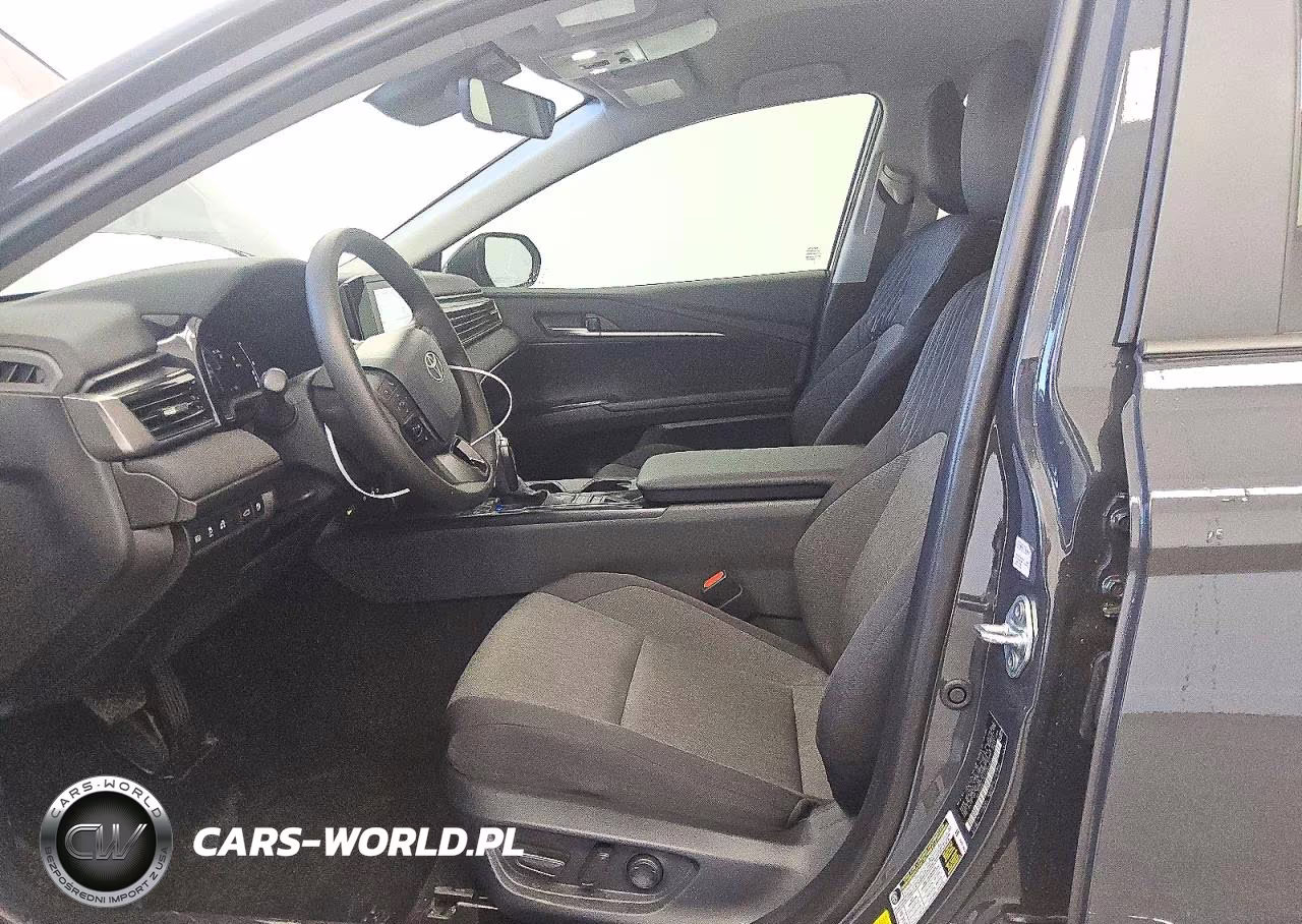 2026 Toyota Camry Le VIN:4T1DAACK6TU685891 - 7
