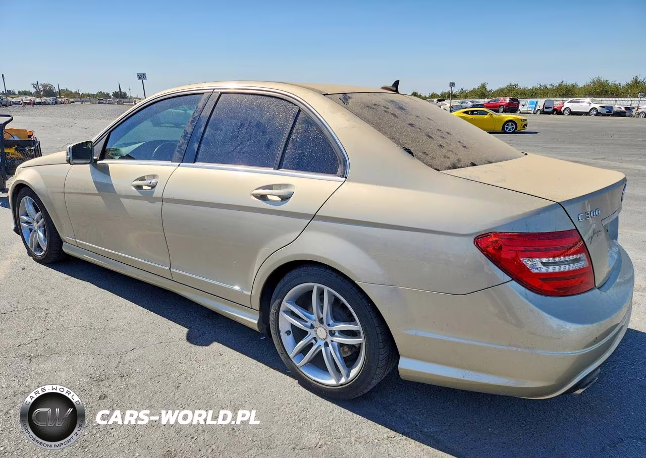 2012 Mercedes-Benz C 300 4Matic VIN:WDDGF8BB6CF863189 - 2