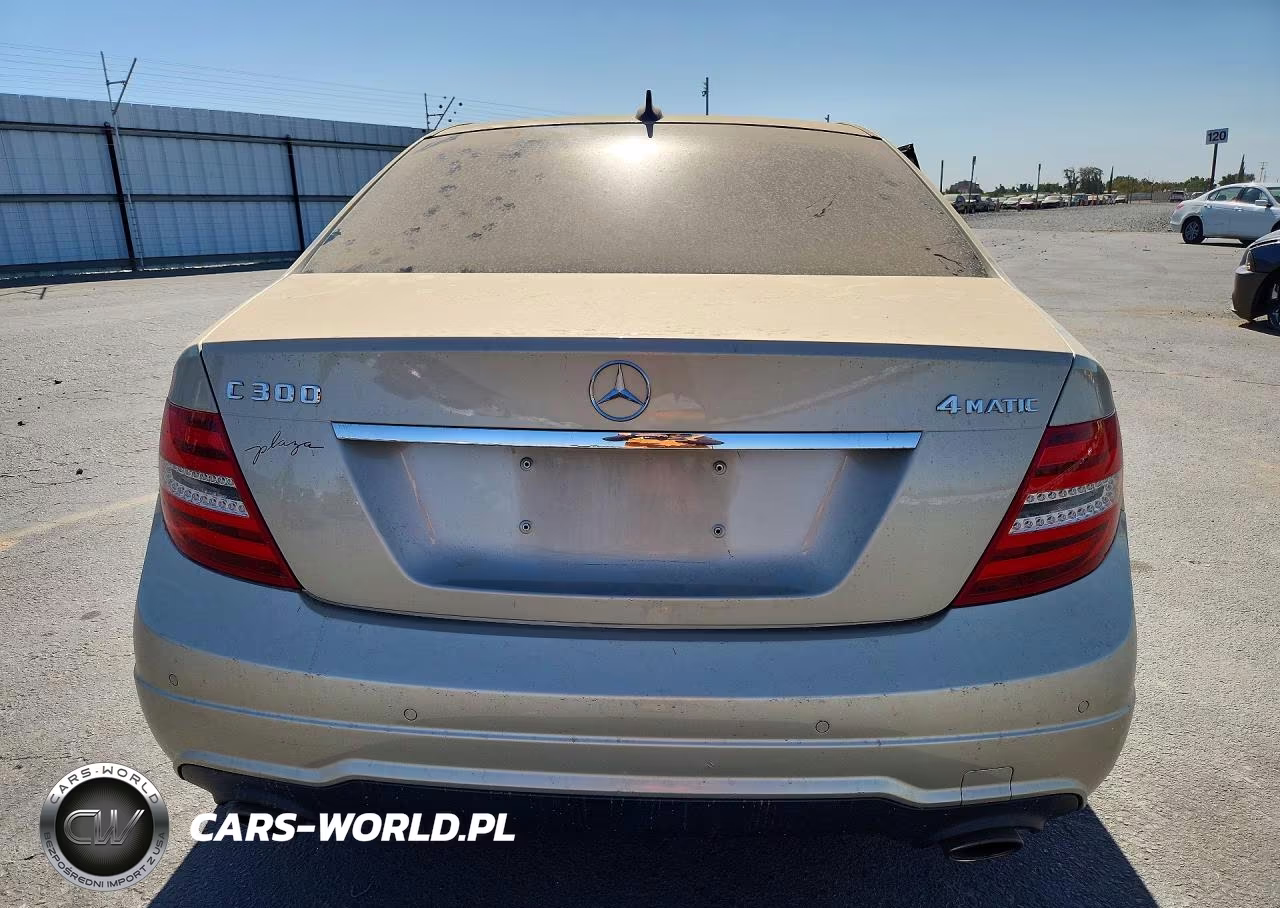 2012 Mercedes-Benz C 300 4Matic VIN:WDDGF8BB6CF863189 - 6