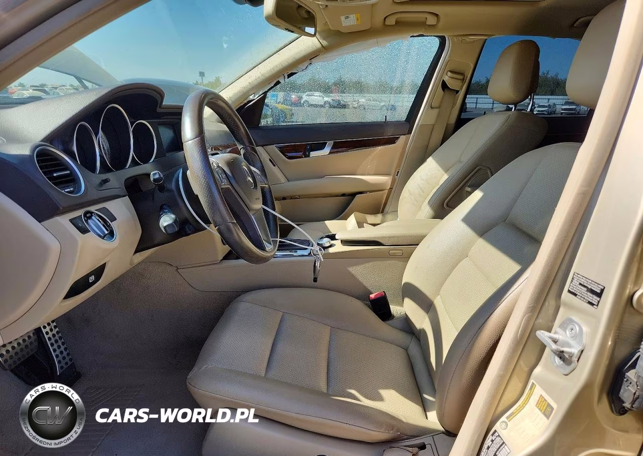 2012 Mercedes-Benz C 300 4Matic VIN:WDDGF8BB6CF863189 - 7