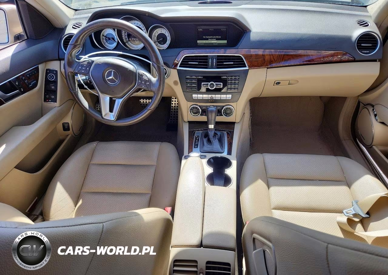 2012 Mercedes-Benz C 300 4Matic VIN:WDDGF8BB6CF863189 - 8