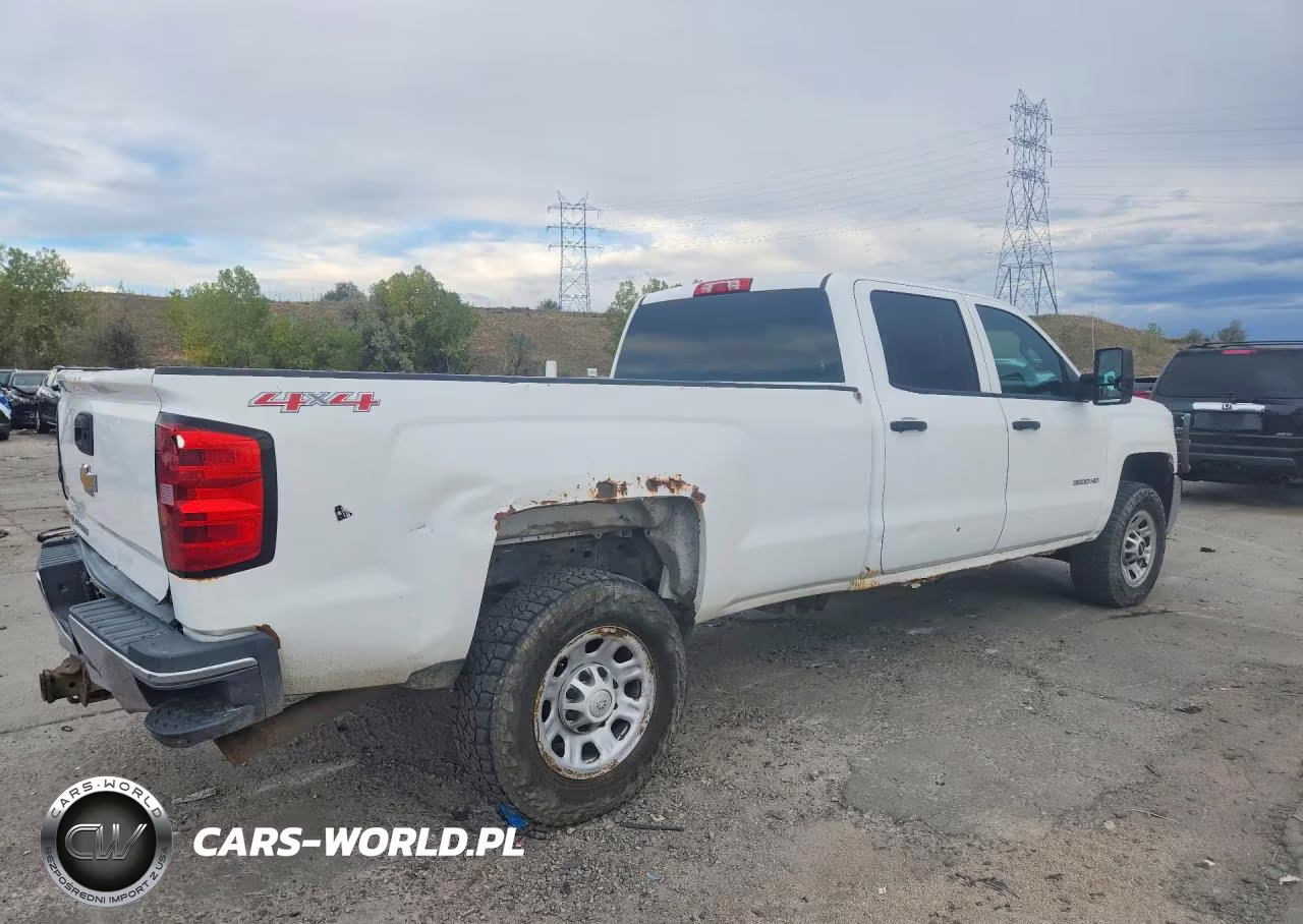2015 Chevrolet Silverado K3500 VIN:1GC4KYCG8FF102560 - 3