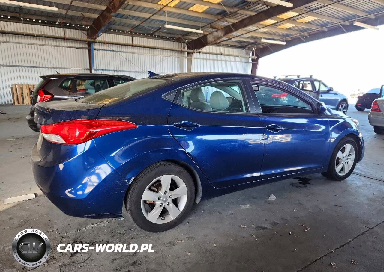 2013 Hyundai Elantra Gls VIN:KMHDH4AE2DU840514 - 3