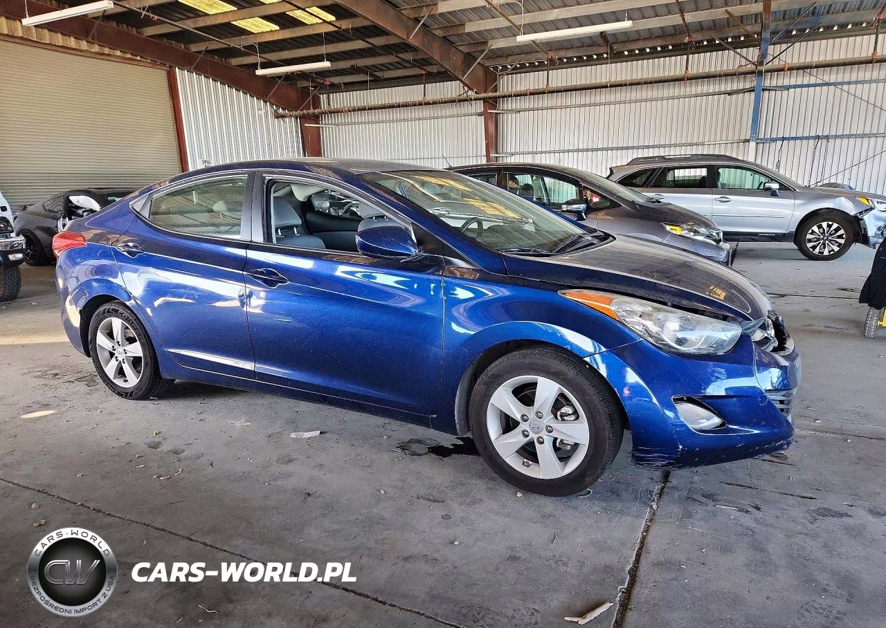 2013 Hyundai Elantra Gls VIN:KMHDH4AE2DU840514 - 4