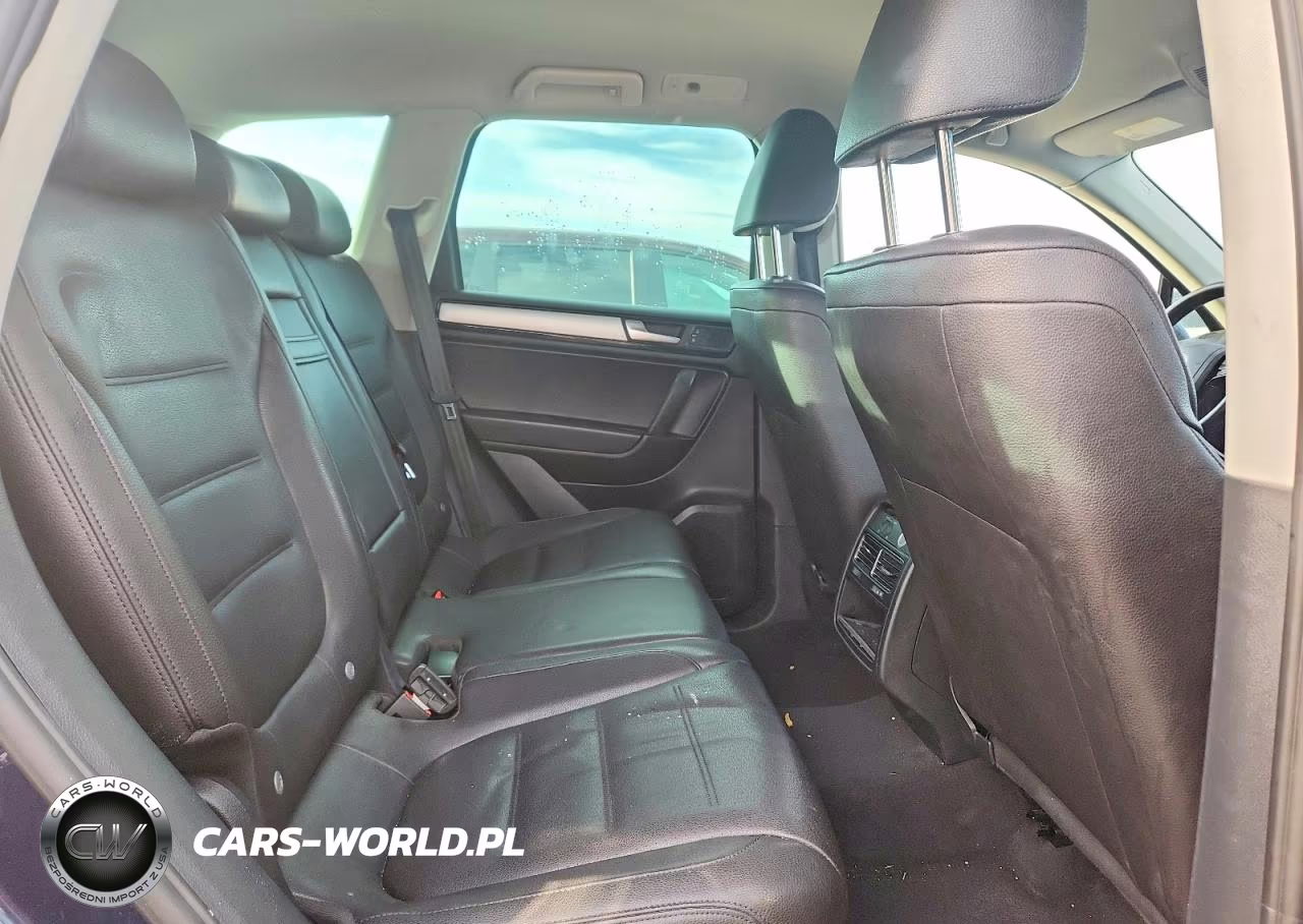 2013 Volkswagen Touareg V6 VIN:WVGEF9BPXDD004313 - 10