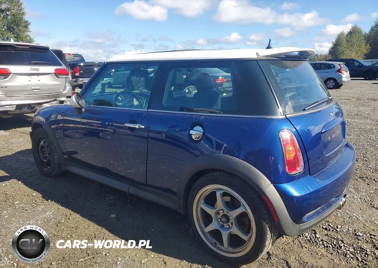2004 Mini Cooper S VIN:WMWRE334X4TD81921 - 2