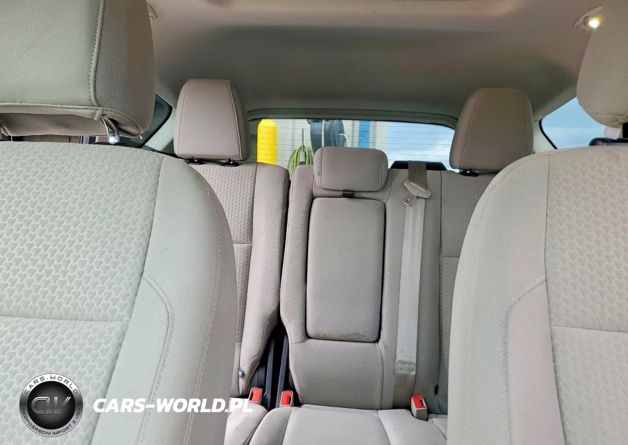 2017 Ford Escape Se VIN:1FMCU9GD0HUB35008 - 10