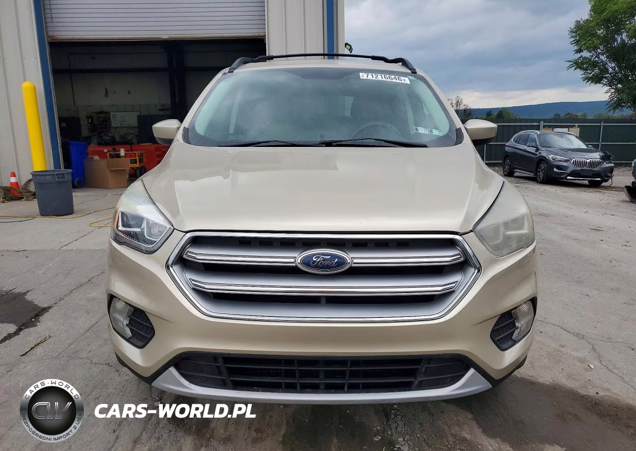 2017 Ford Escape Se VIN:1FMCU9GD0HUB35008 - 5