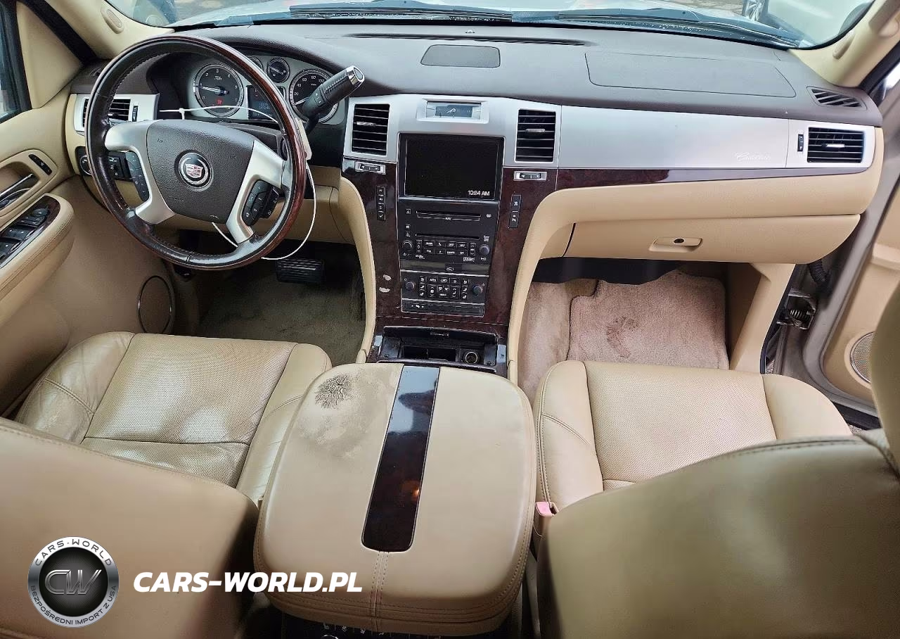 2009 Cadillac Escalade Luxury VIN:1GYFK23239R289018 - 8