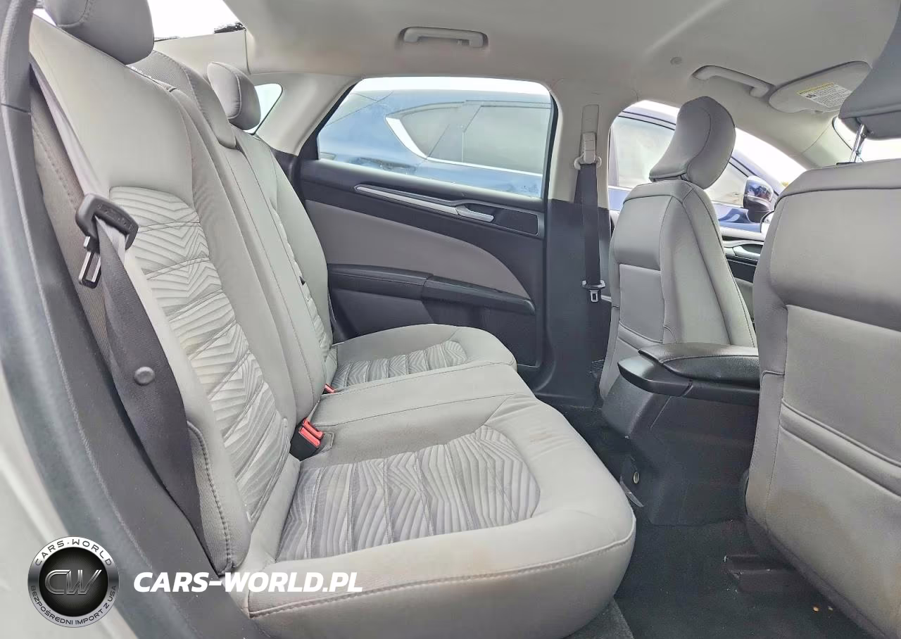 2016 Ford Fusion S Hybrid VIN:3FA6P0UU8GR189693 - 10