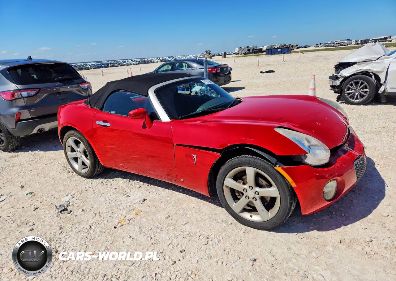 2008 Pontiac Solstice VIN:1G2MC35B68Y117622 - 4