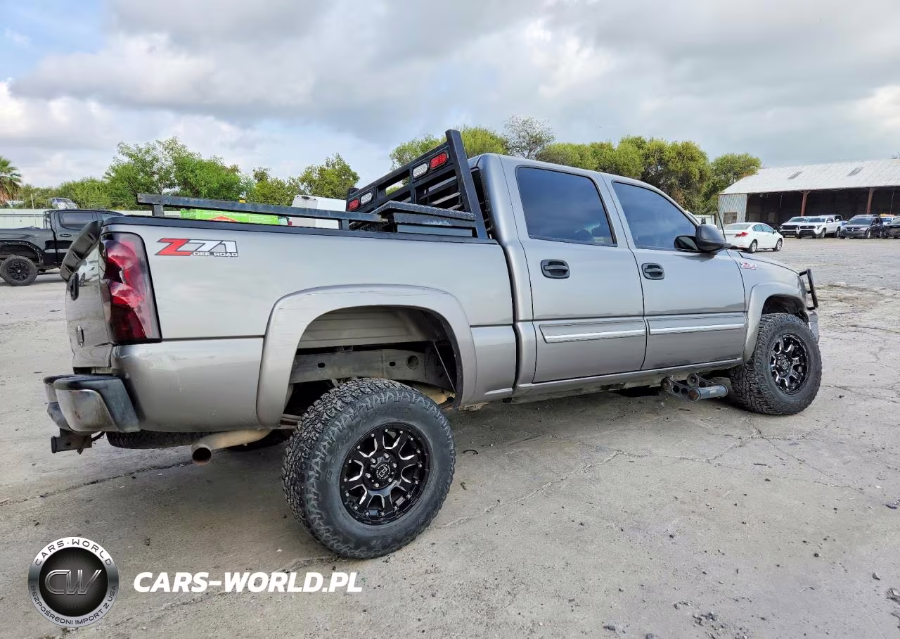 2007 Chevrolet Silverado K1500 Classic Crew Cab VIN:2GCEK13Z671169132 - 3