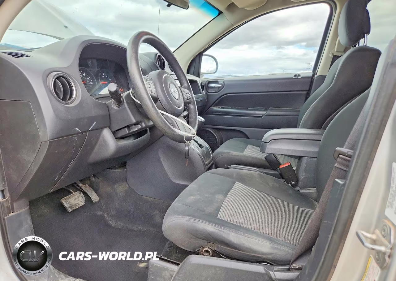 2012 Jeep Compass Sport VIN:1C4NJDBB7CD553038 - 7