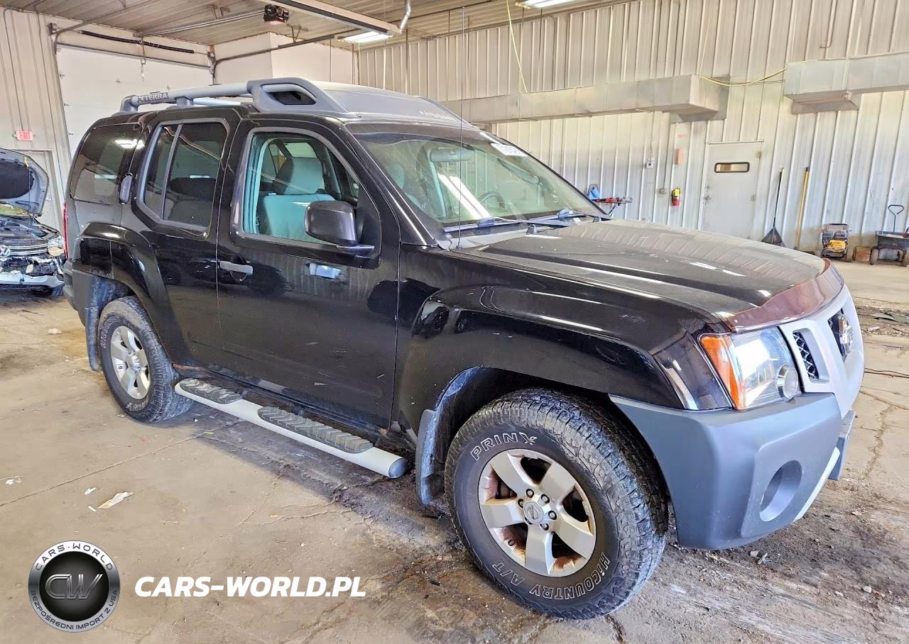 2010 Nissan Xterra X VIN:5N1AN0NW6AC512375 - 4