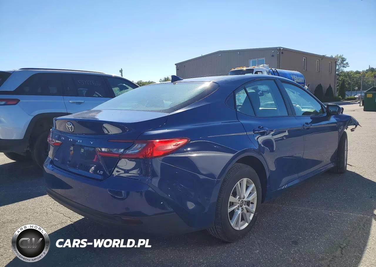 2026 Toyota Camry Le VIN:4T1DAACKXTU222278 - 3