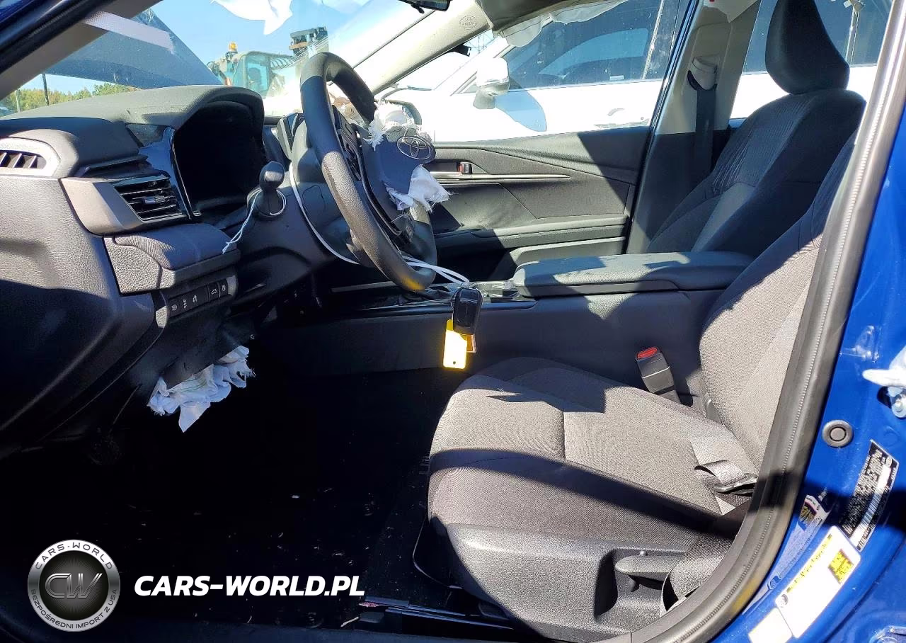 2026 Toyota Camry Le VIN:4T1DAACKXTU222278 - 7