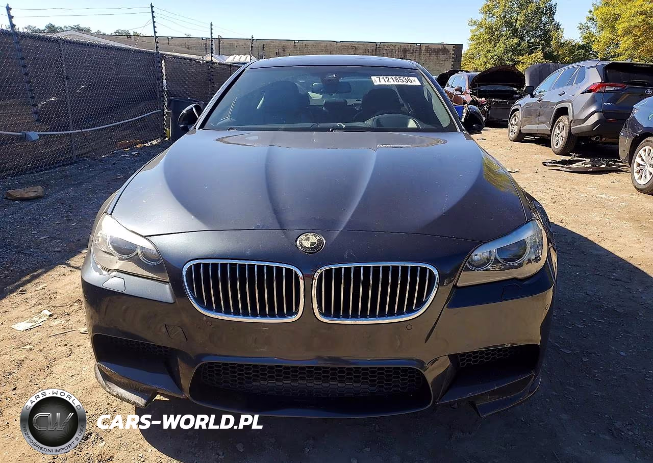 2013 BMW M5 VIN:WBSFV9C51DC772527 - 5