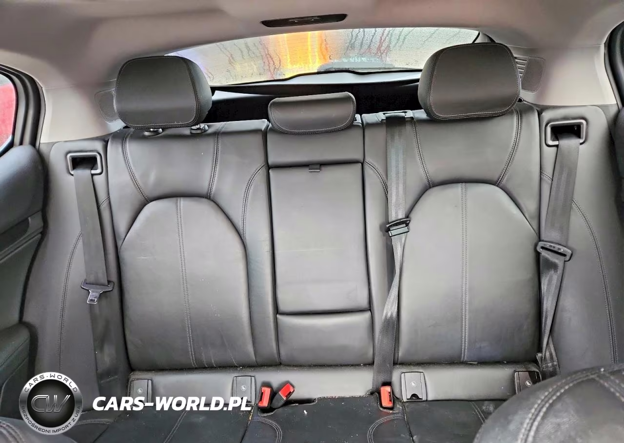 2019 Alfa Romeo Stelvio VIN:ZASPAKAN5K7C55925 - 10