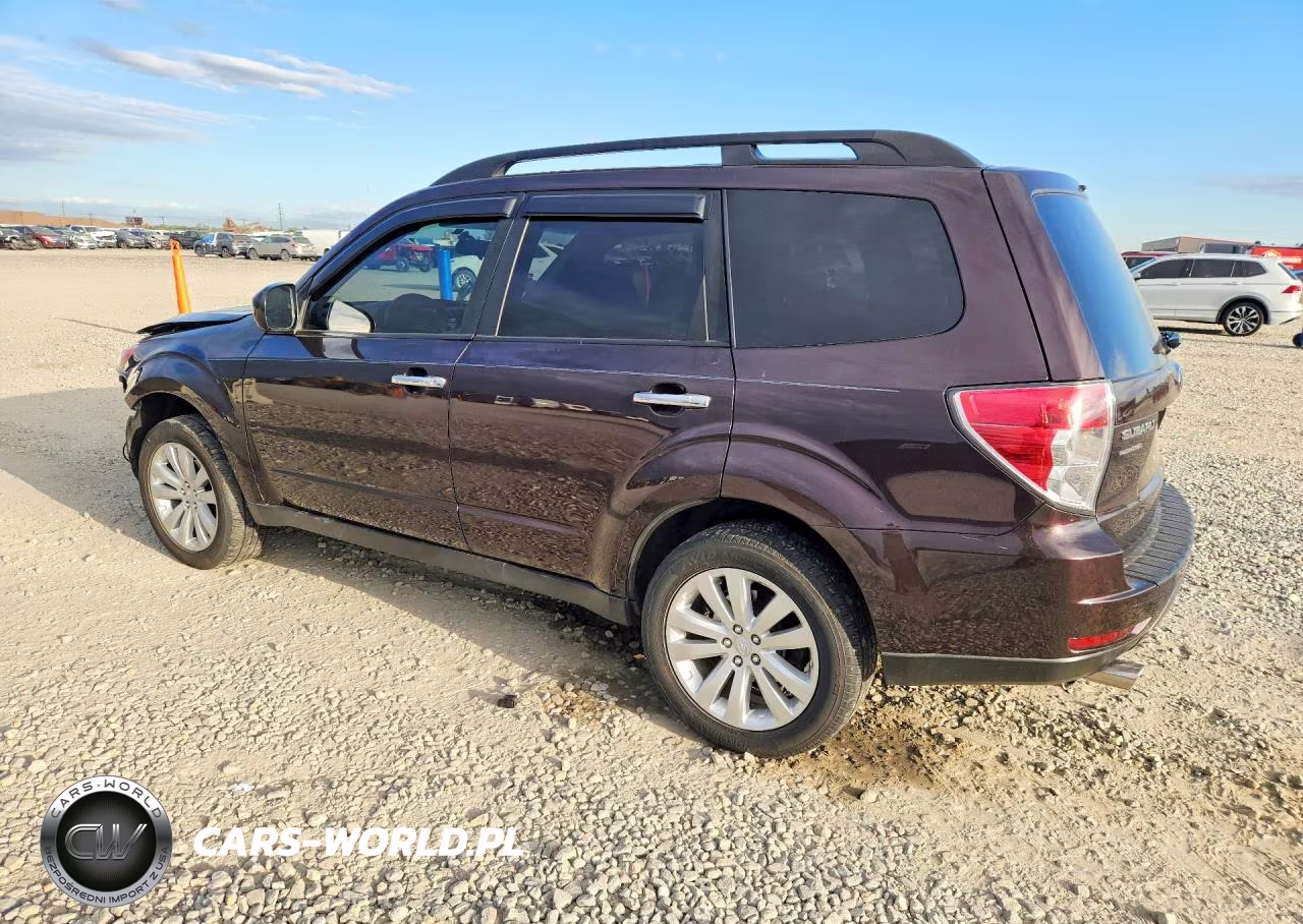 2013 Subaru Forester 2.5X Premium VIN:JF2SHADC9DH433627 - 2