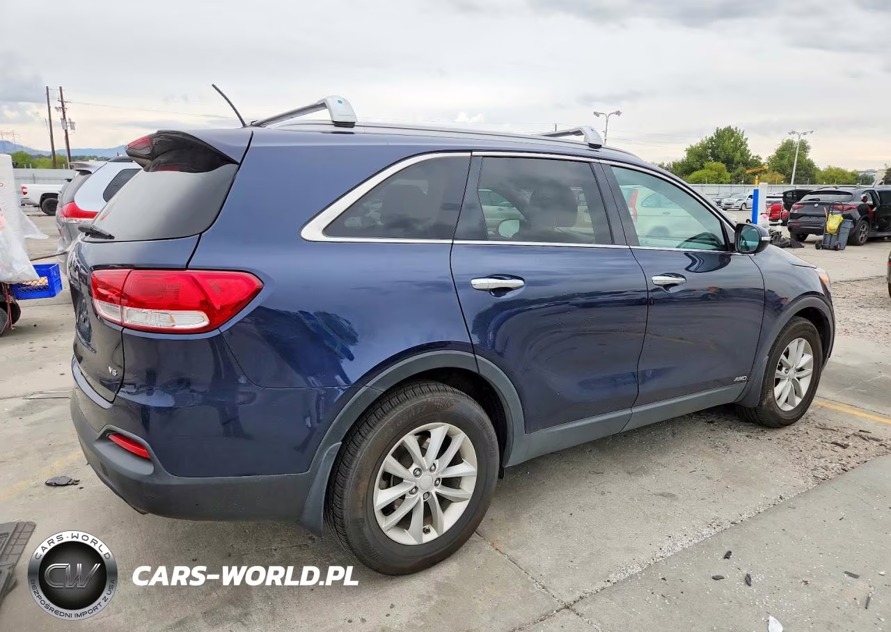2017 Kia Sorento Lx V6 VIN:5XYPGDA53HG235591 - 3