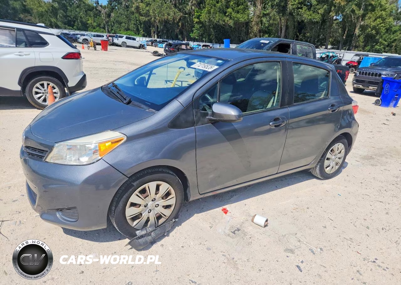 2012 Toyota Yaris 5-Door L