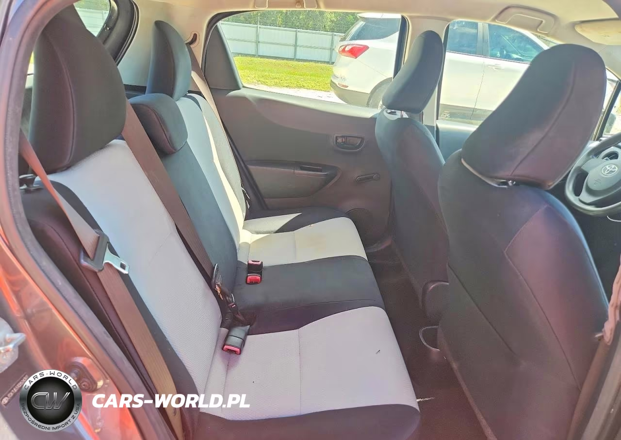 2012 Toyota Yaris 5-Door L VIN:JTDKTUD37CD524397 - 10