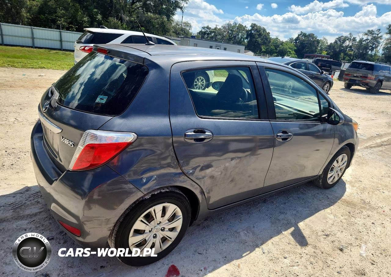 2012 Toyota Yaris 5-Door L VIN:JTDKTUD37CD524397 - 3