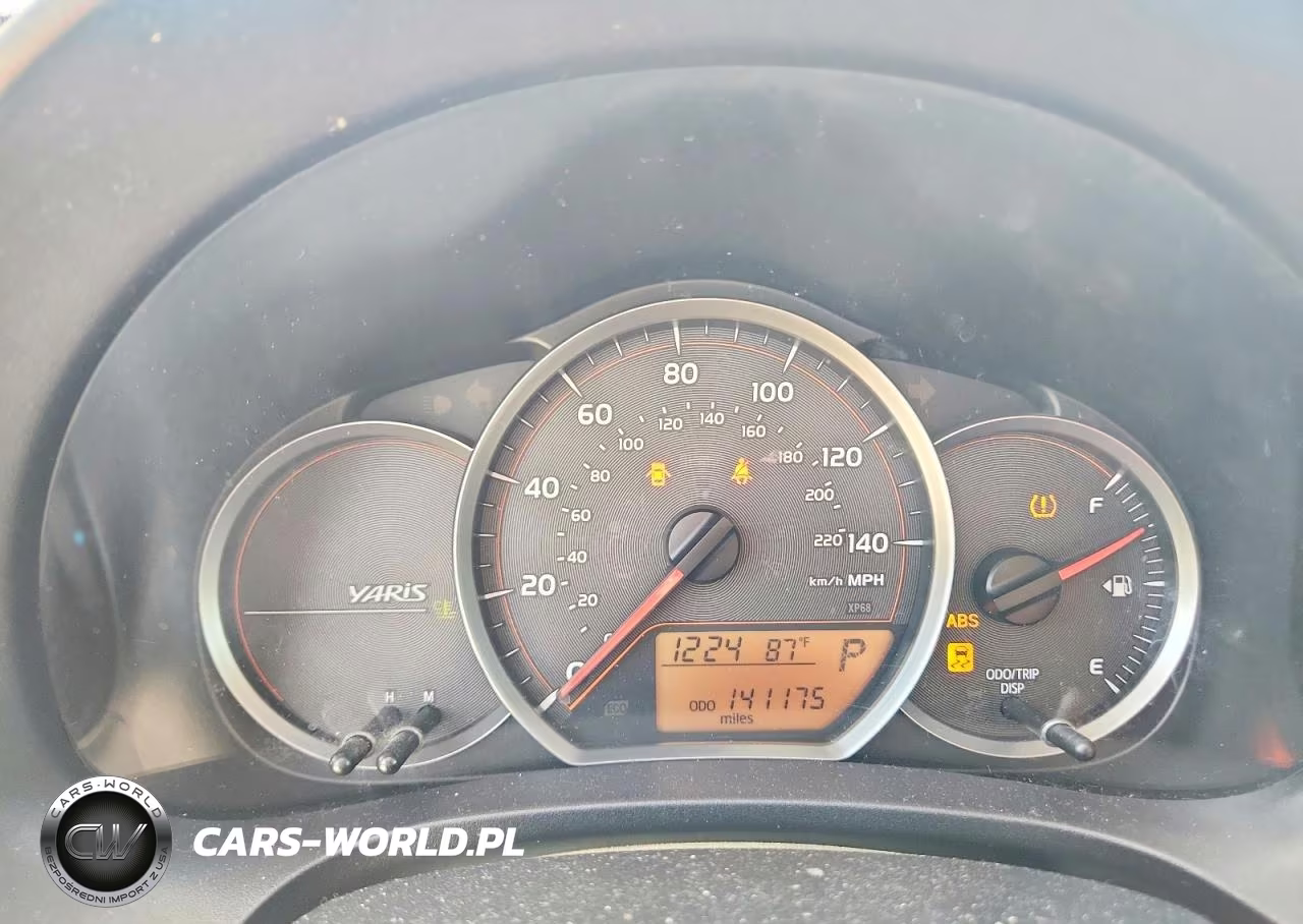 2012 Toyota Yaris 5-Door L VIN:JTDKTUD37CD524397 - 9