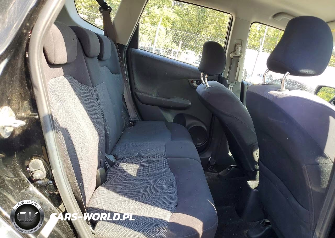 2010 Honda Fit Sport VIN:JHMGE8H49AC005119 - 10