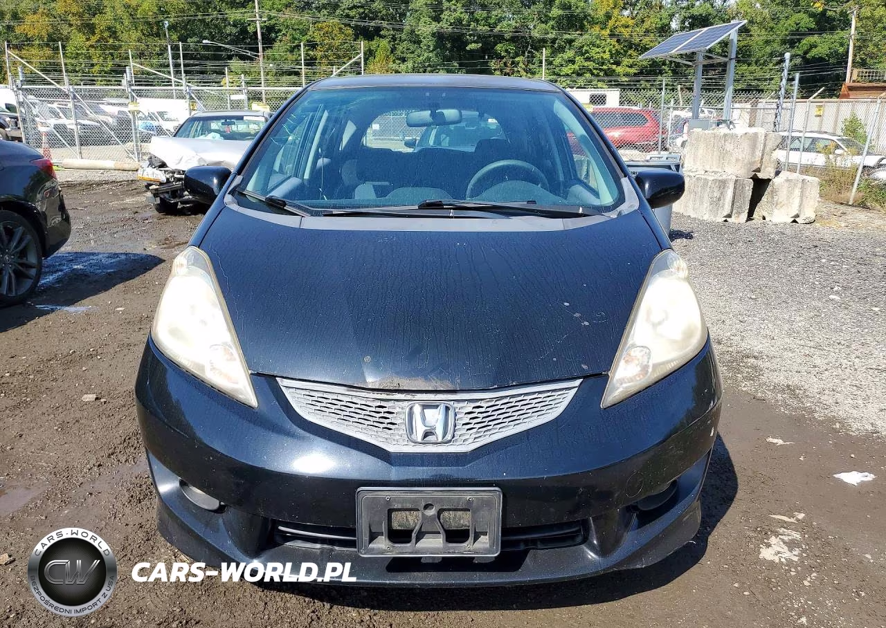 2010 Honda Fit Sport VIN:JHMGE8H49AC005119 - 5