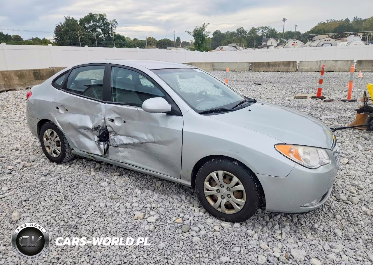 2010 Hyundai Elantra Gls VIN:KMHDU4AD4AU135065 - 4