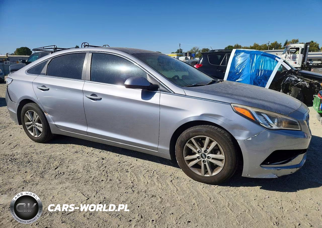2015 Hyundai Sonata Se VIN:5NPE24AF9FH024528 - 4