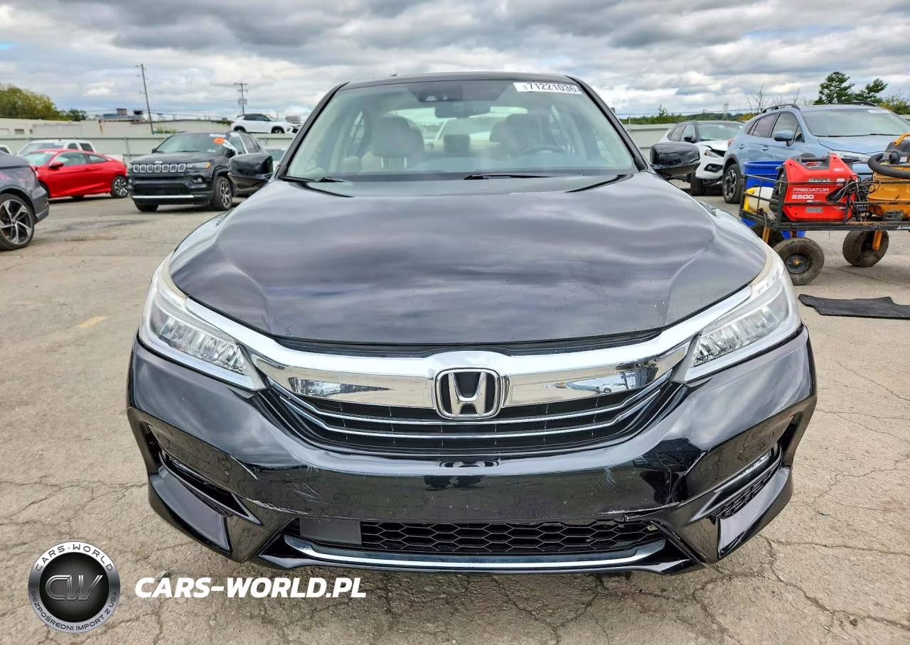 2017 Honda Accord Touring Hybrid VIN:JHMCR6F75HC029061 - 5