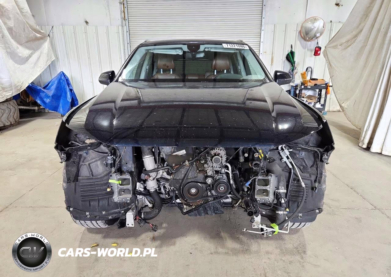 2018 Audi Q7 Premium Plus VIN:WA1LHAF71JD003218 - 5