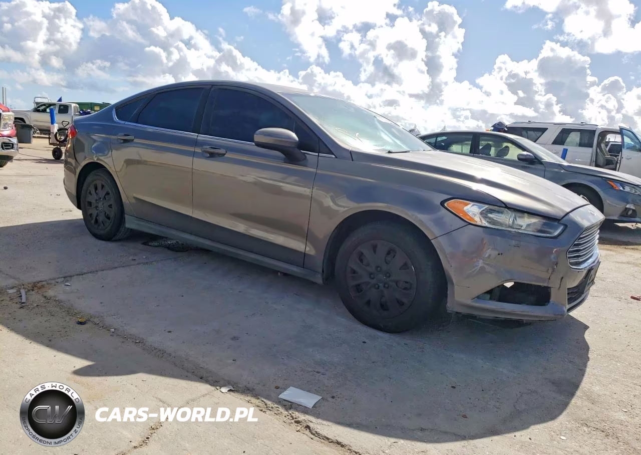 2014 Ford Fusion S VIN:1FA6P0G78E5378415 - 4