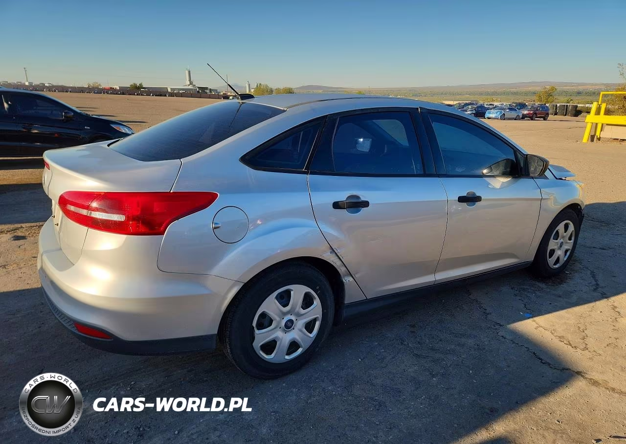 2017 Ford Focus S VIN:1FADP3E24HL342978 - 3