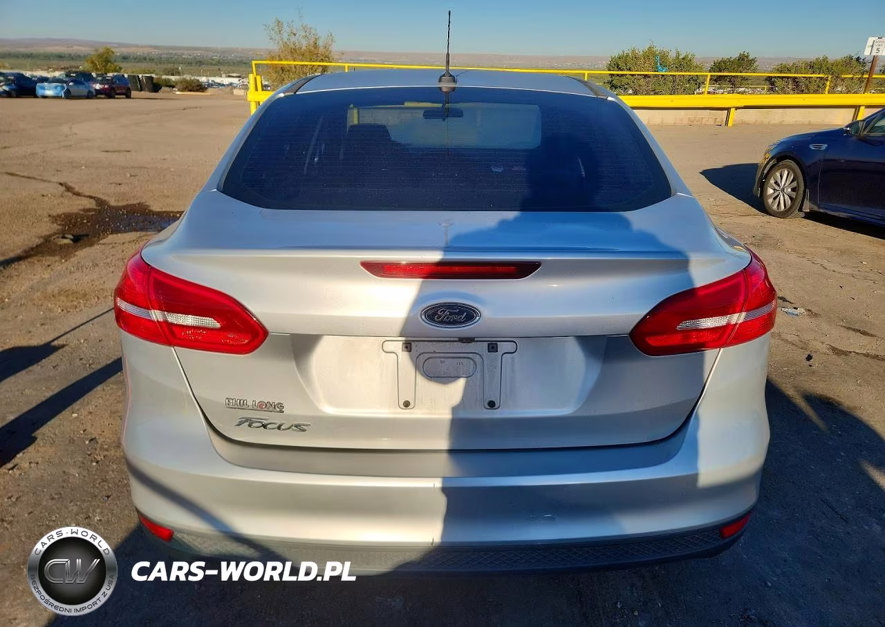 2017 Ford Focus S VIN:1FADP3E24HL342978 - 6