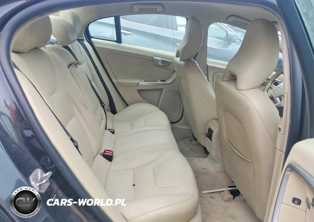 2015 Volvo S60 VIN:YV140MFJ9F1361183 - 10
