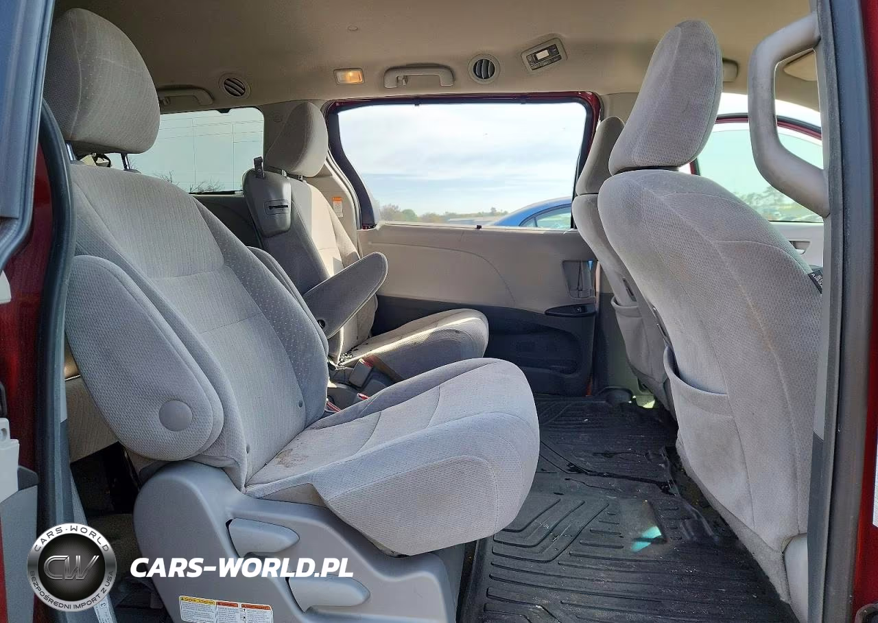 2017 Toyota Sienna Le VIN:5TDKZ3DC9HS884520 - 11
