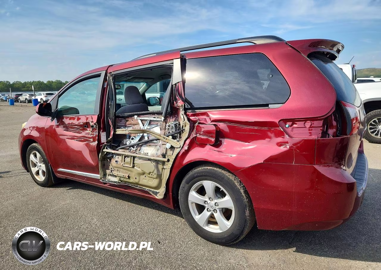 2017 Toyota Sienna Le VIN:5TDKZ3DC9HS884520 - 2
