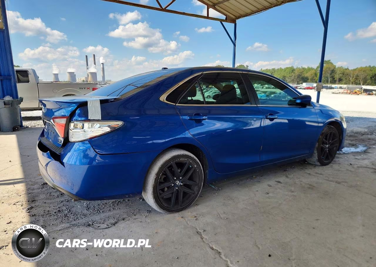 2016 Toyota Camry Special Edition VIN:4T1BF1FK1GU549582 - 3