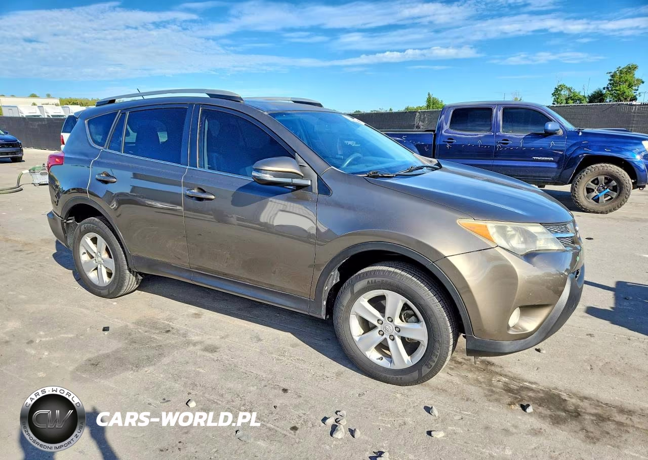 2014 Toyota Rav4 Xle VIN:2T3WFREV9EW095114 - 4
