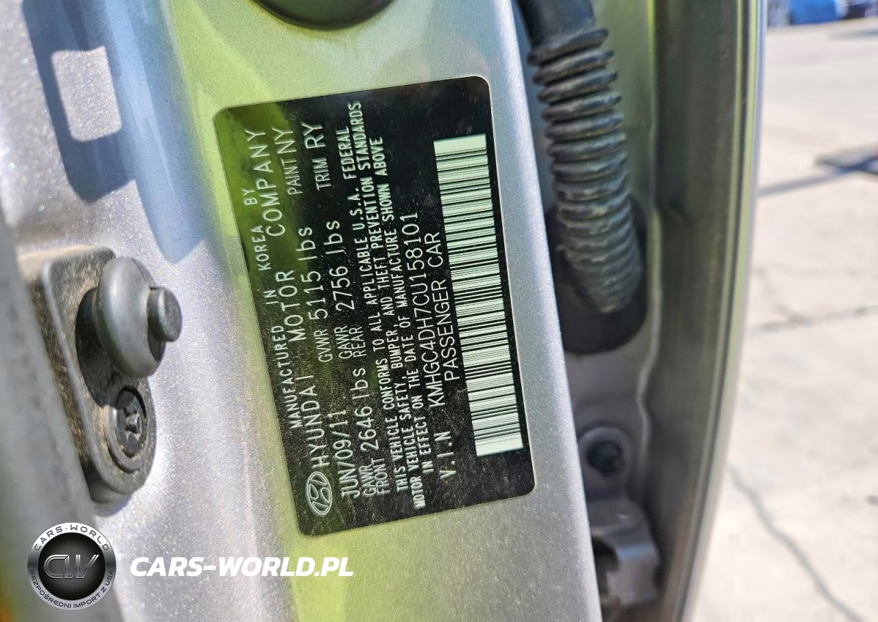 2012 Hyundai Genesis 5.0L VIN:KMHGC4DH7CU158101 - 12