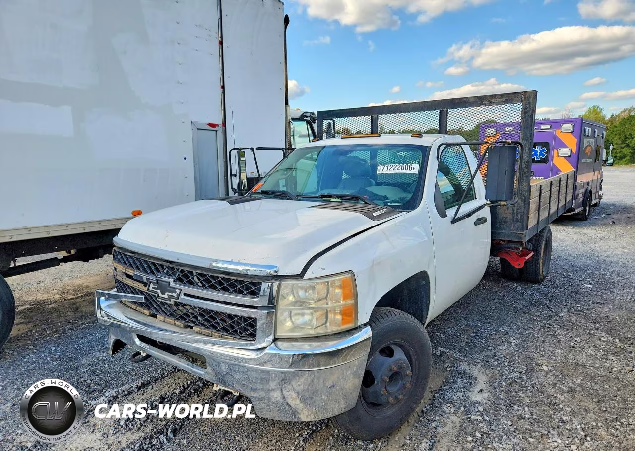 2011 Chevrolet Silverado C1500 Lt VIN:1GB3CZCG4BF109745 - 1