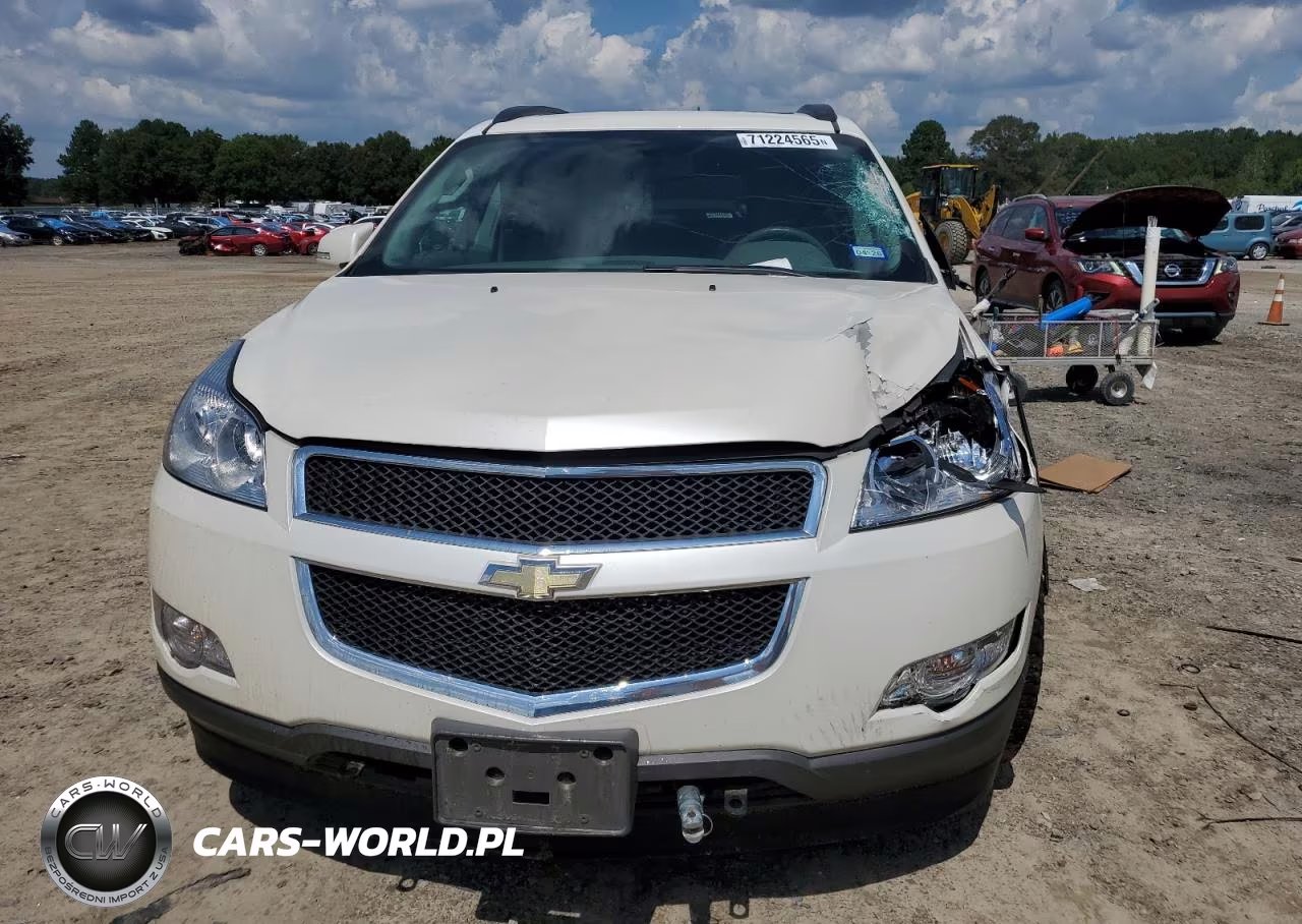 2011 Chevrolet Traverse Lt VIN:1GNKRGED6BJ157197 - 5