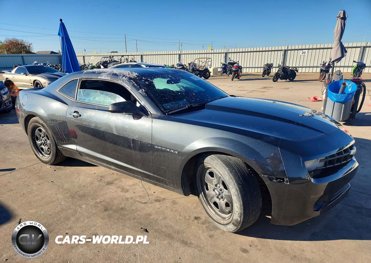 2013 Chevrolet Camaro Ls VIN:2G1FA1E30D9179550 - 4