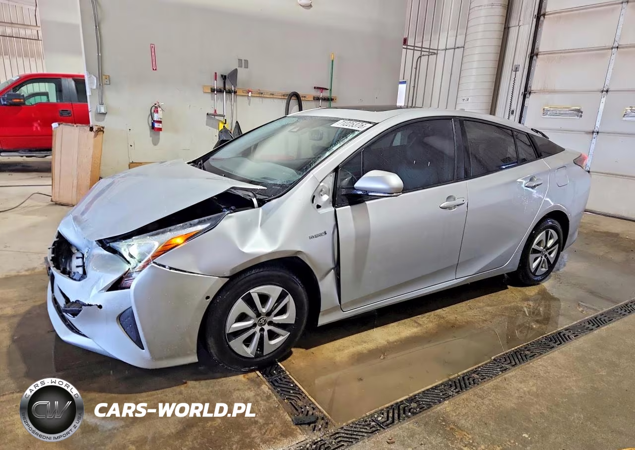 2016 Toyota Prius Four VIN:JTDKARFU0G3527422 - 1