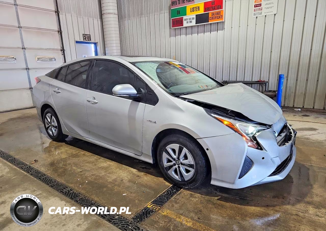2016 Toyota Prius Four VIN:JTDKARFU0G3527422 - 4