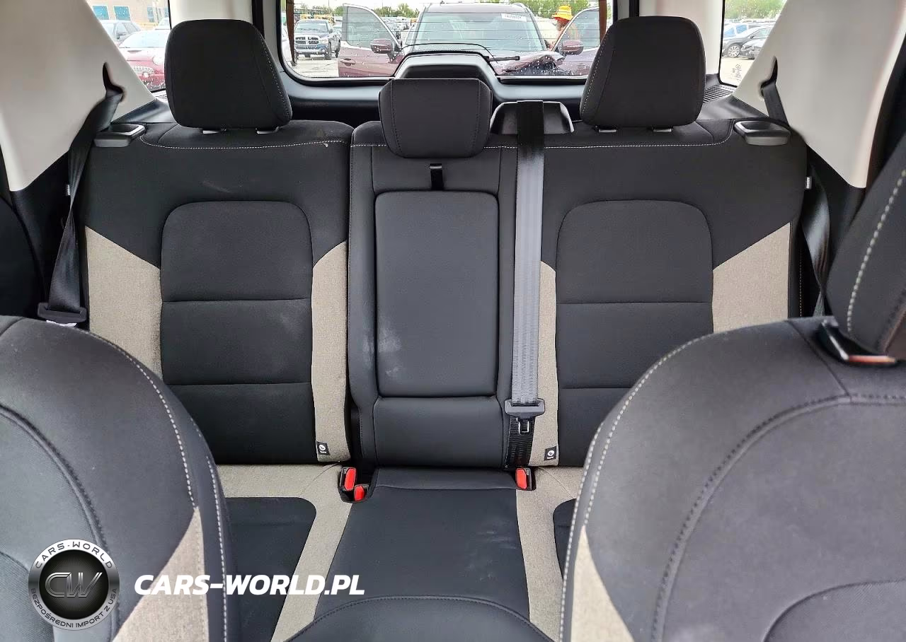 2025 Ford Bronco Sport Big Bend VIN:3FMCR9BN4SRF64703 - 10