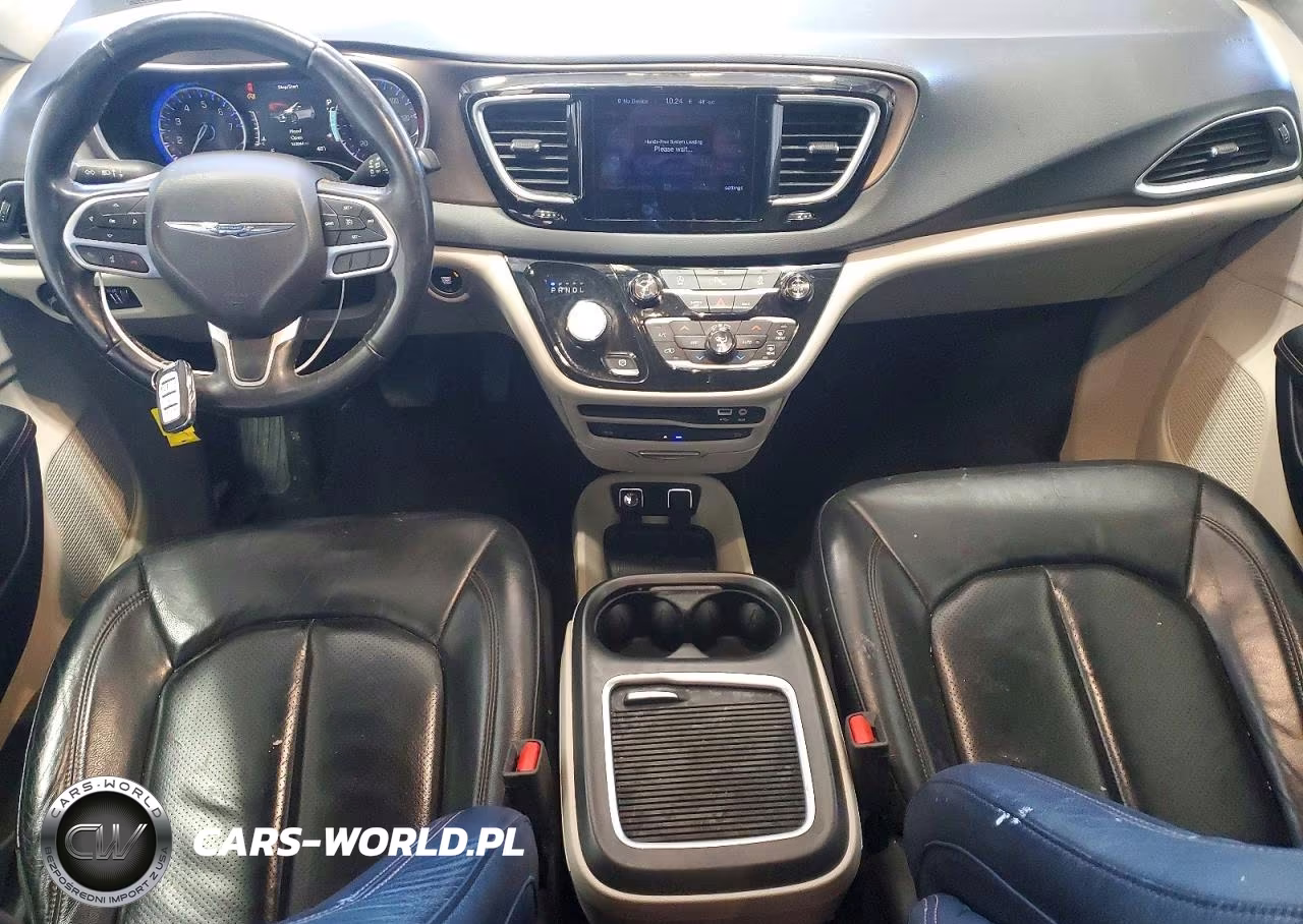 2017 Chrysler Pacifica Touring L Plus VIN:2C4RC1EG1HR846519 - 8